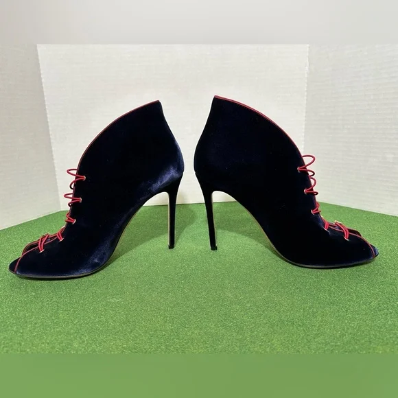 Gianvito Rossi Navy Blue Velvet Peep Toe Booties Pumps Heels Size 41 US 11